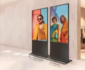 מסכי שילוט דיגיטלי 55" 4K לעסקים לפרסום מידע וקידום שירותים